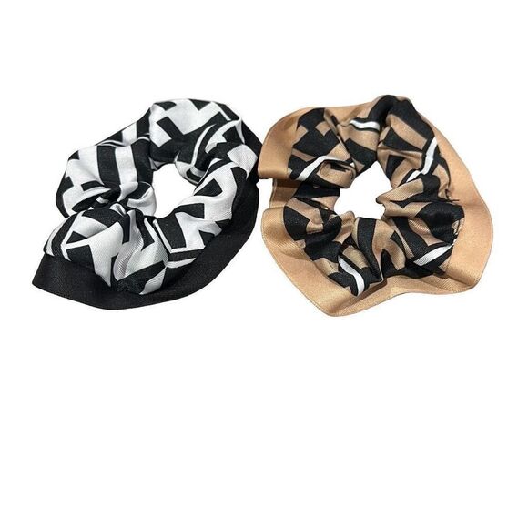 NWOT Set of 2 Hair tie/scrunchies - Picture 1 of 3